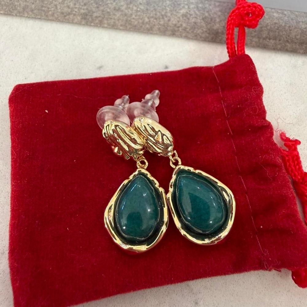 Gold Tone Emerald Green Teardrop Dangle Statement Earrings
